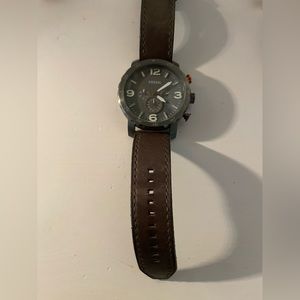 FOSSIL WATCH! ♻️🪩